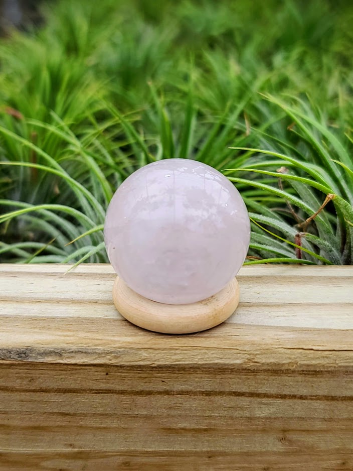 Wooden Ring Crystal Stand