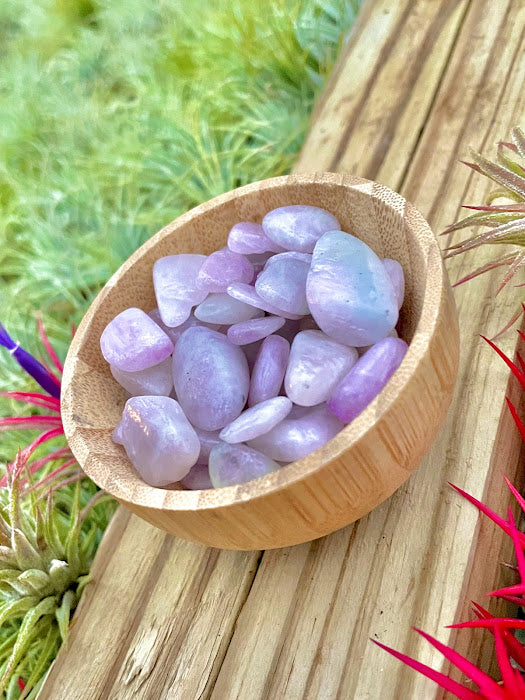 Kunzite Crystal Chips 1/4 cup (3oz)